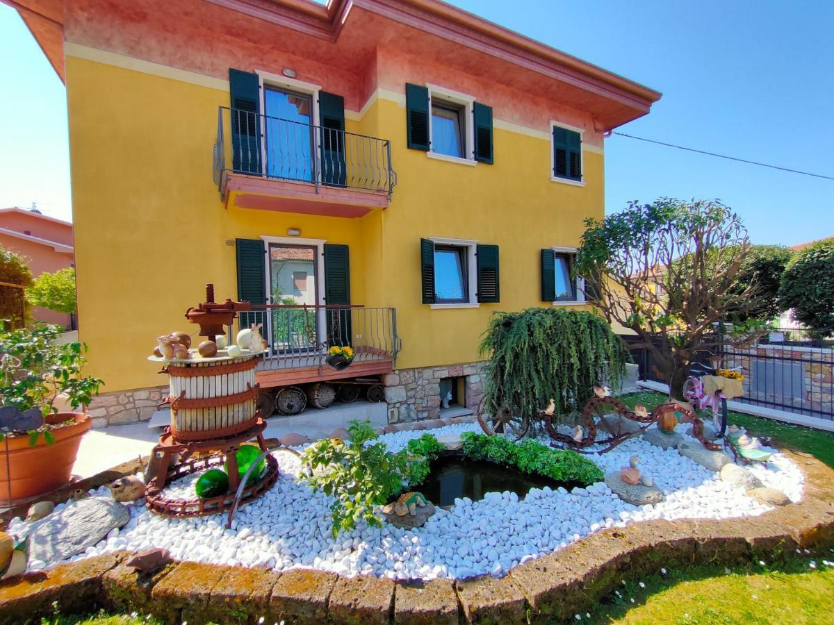 Garda Dreams Apartment Torri Del Benaco Ngoại thất bức ảnh