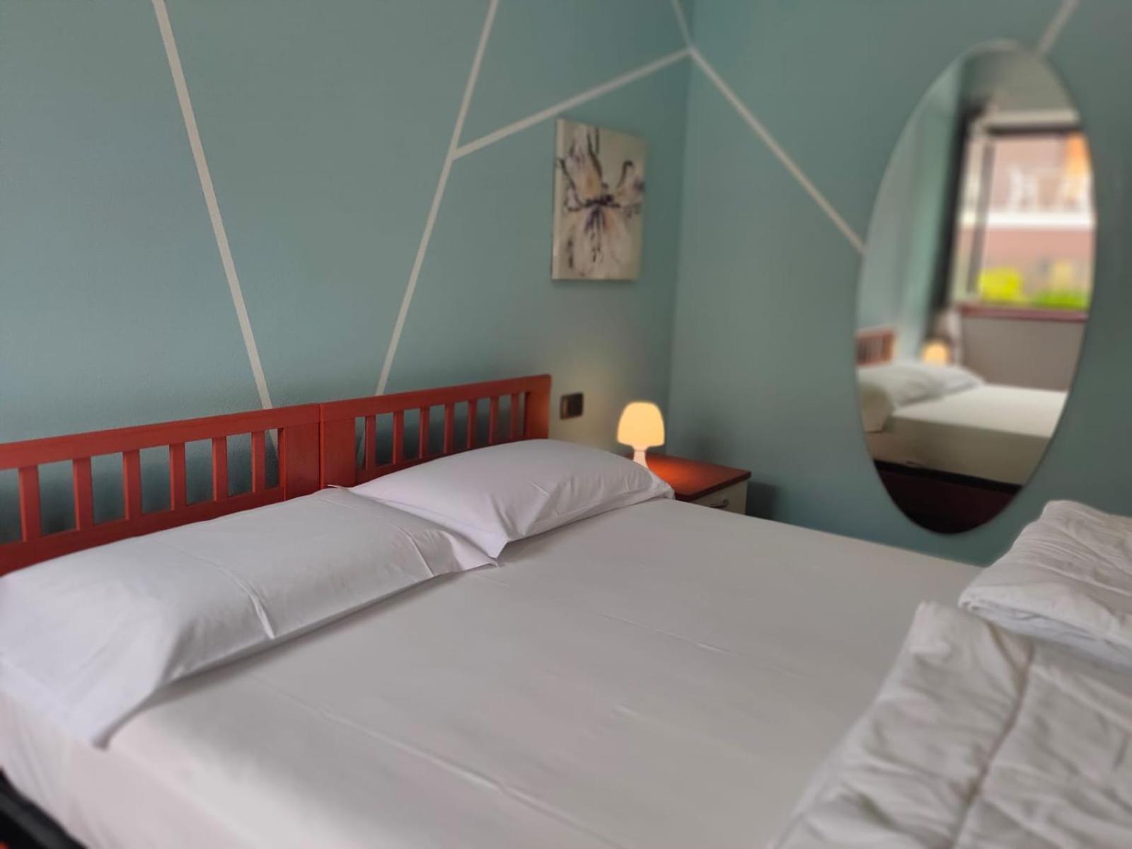Garda Dreams Apartment Torri Del Benaco Ngoại thất bức ảnh